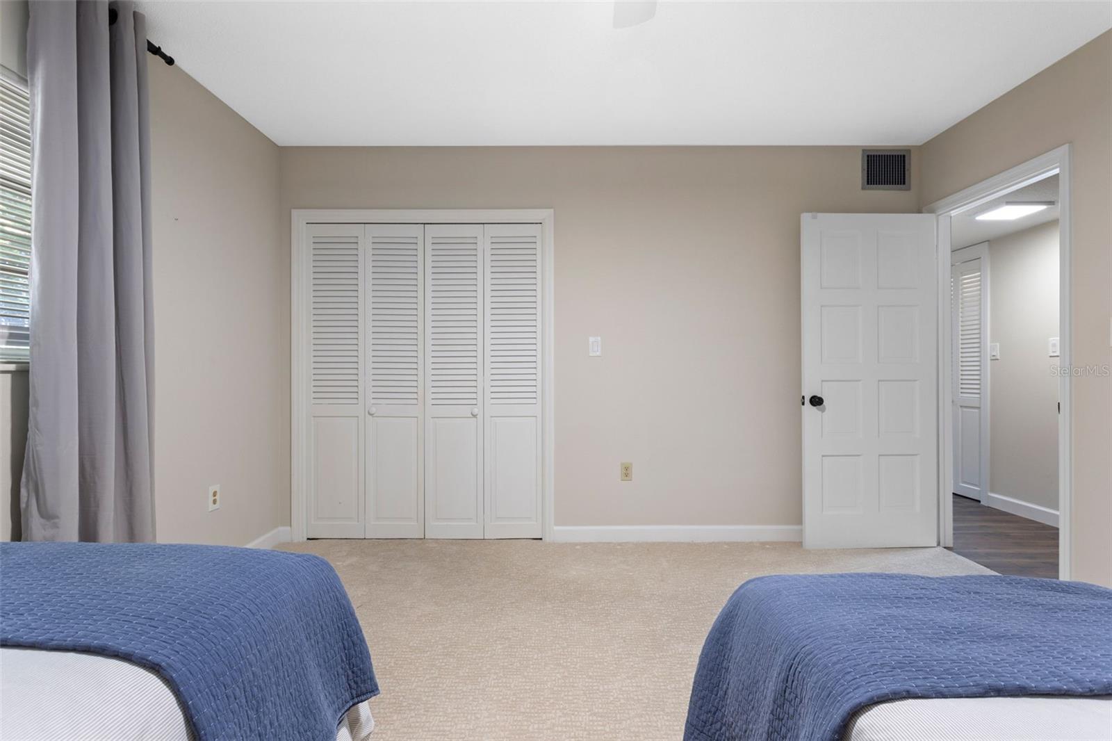 Image 36 of 69 For 446 Alberta Drive