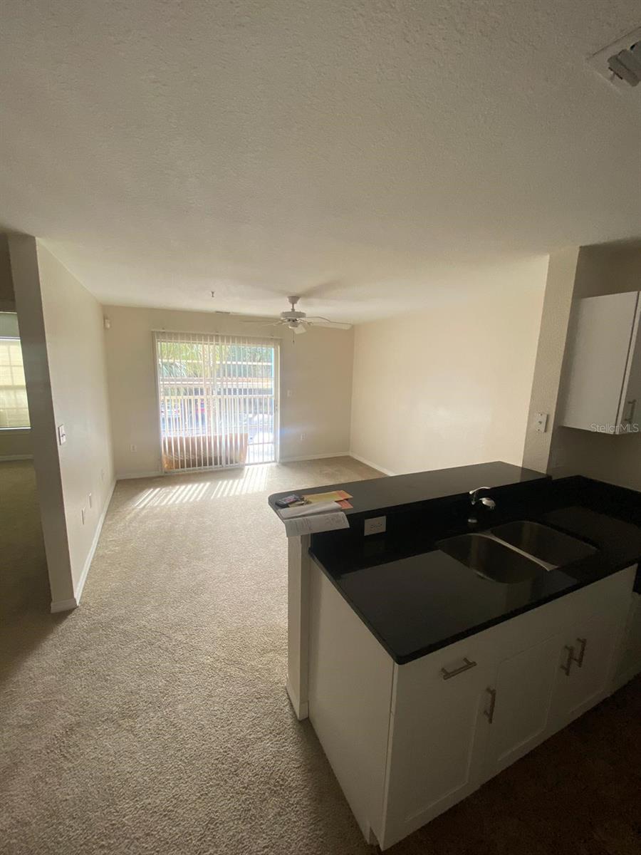 Image 5 of 6 For 5479 Vineland Road 9214