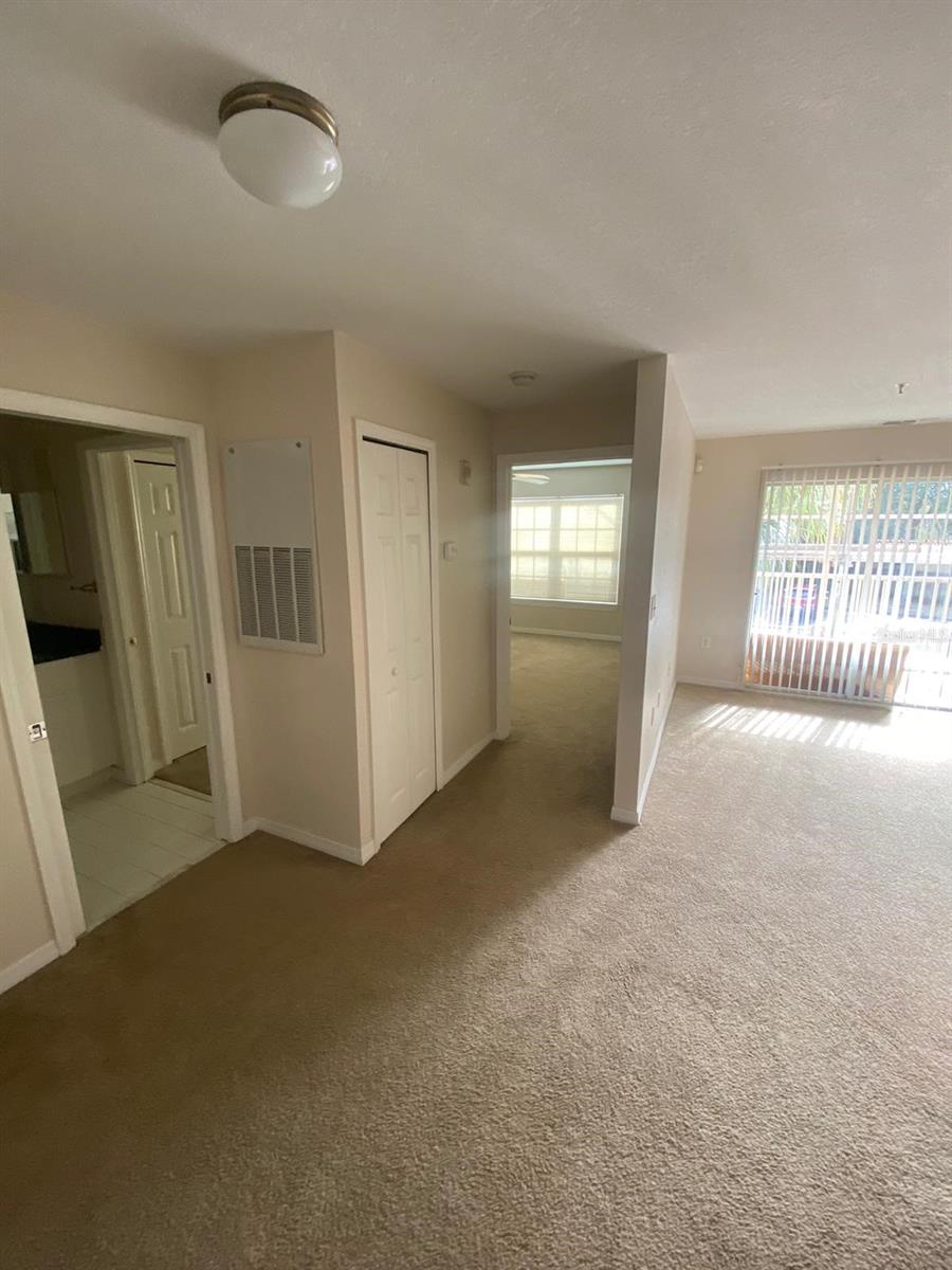 Image 6 of 6 For 5479 Vineland Road 9214