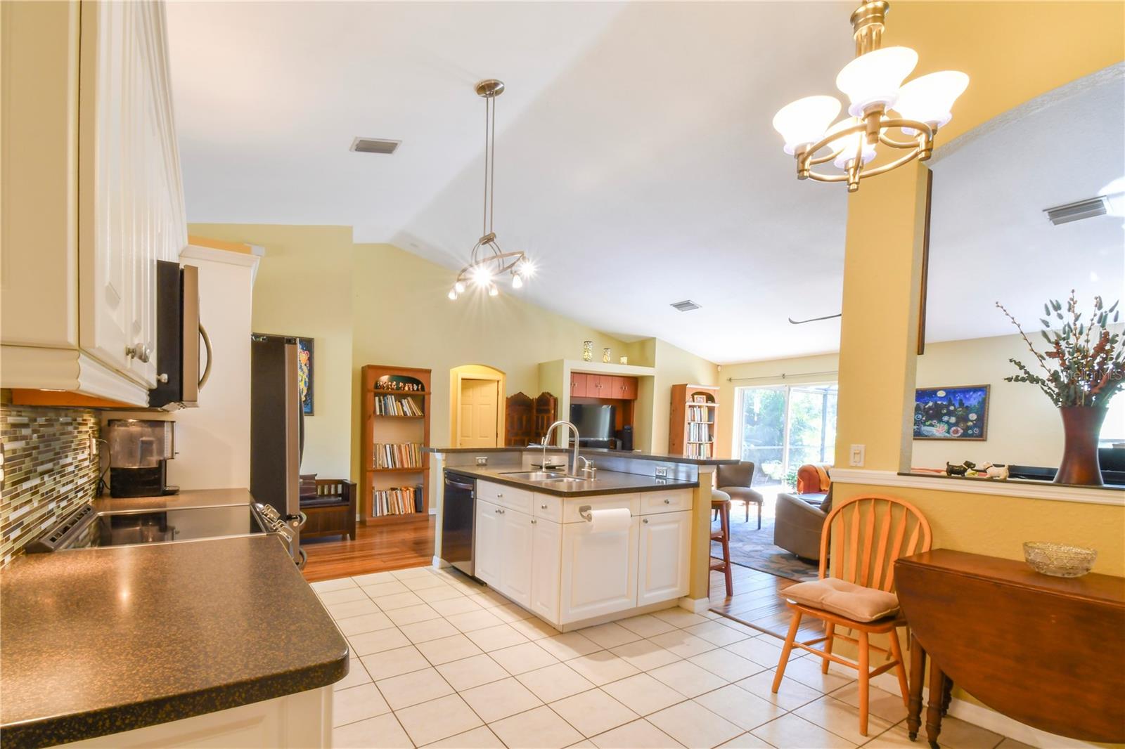 Image 18 of 53 For 5769 Price Boulevard