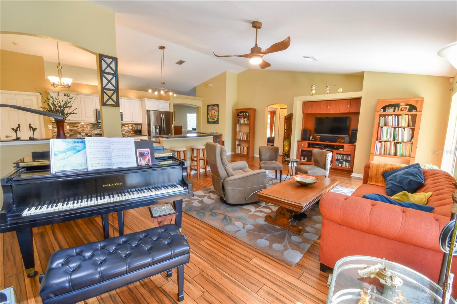 Image 19 of 53 For 5769 Price Boulevard