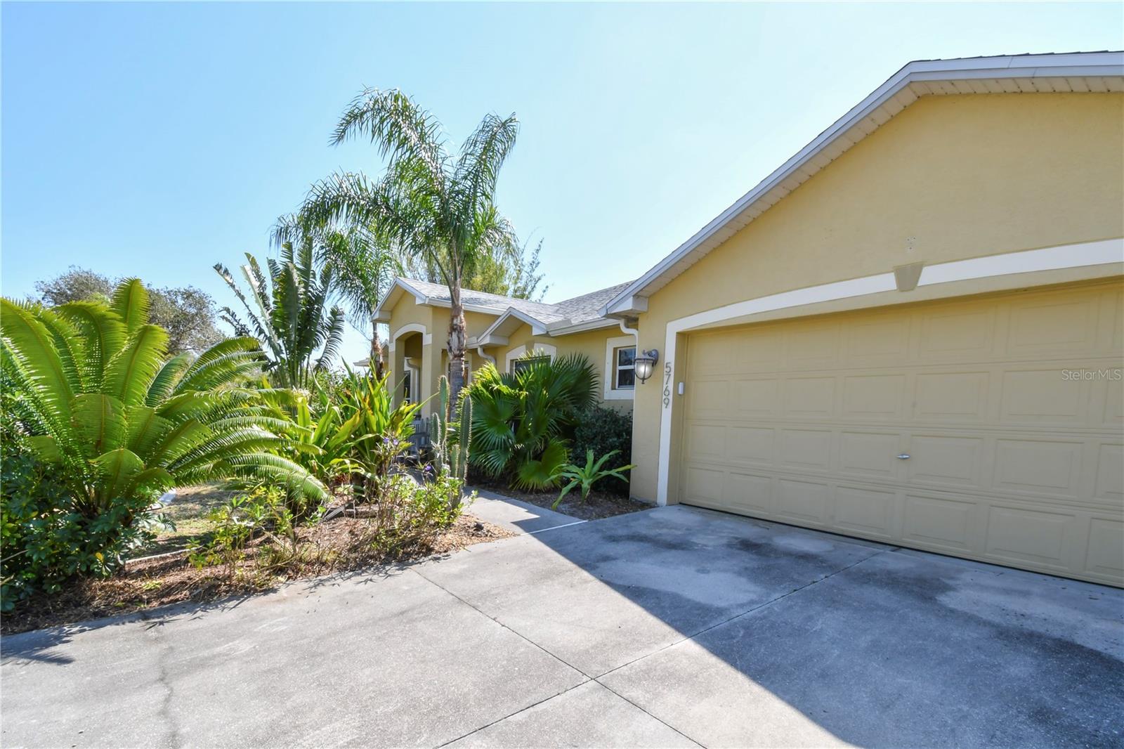 Image 7 of 53 For 5769 Price Boulevard