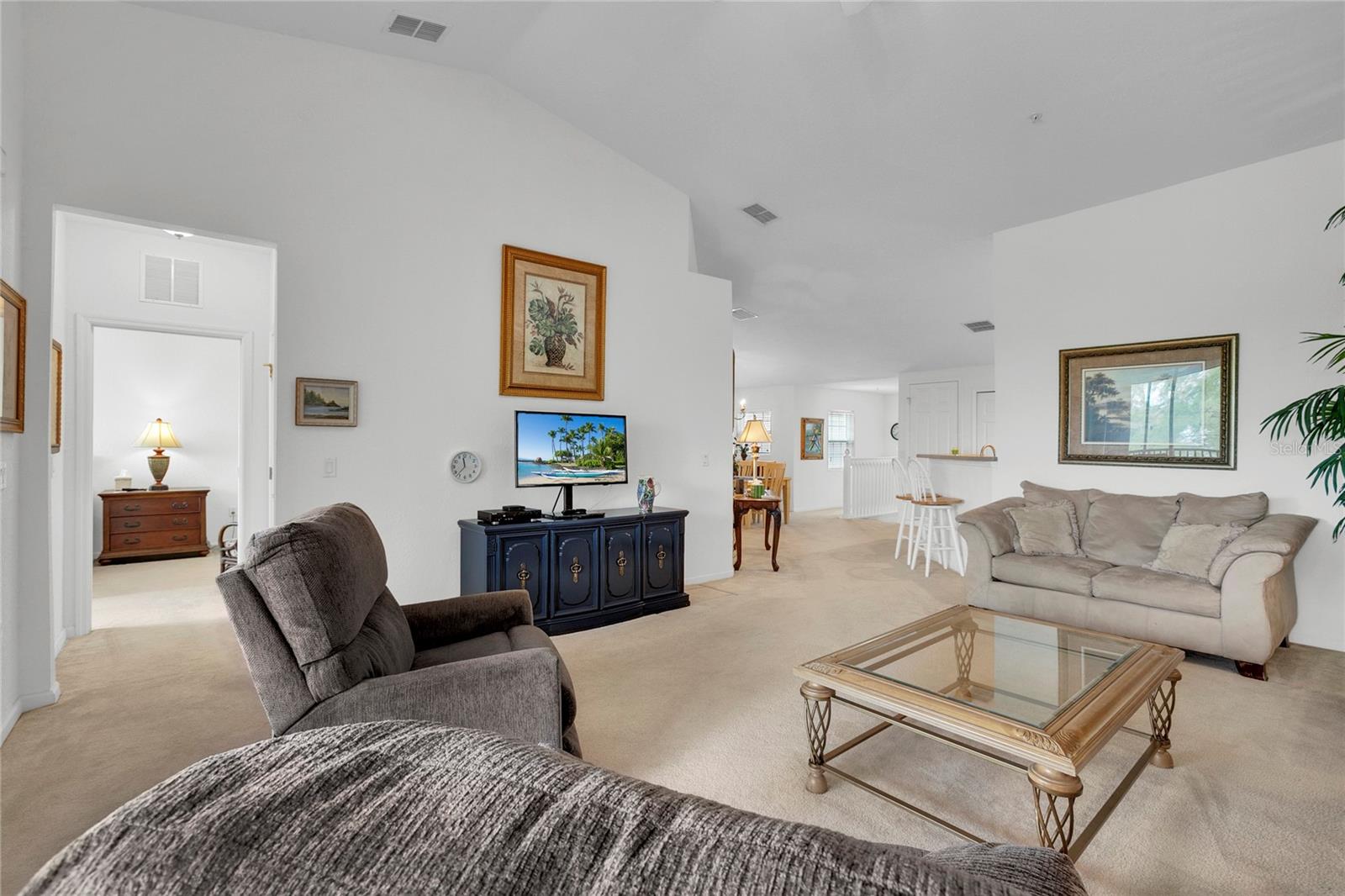 Image 4 of 20 For 8310 Quimby Circle