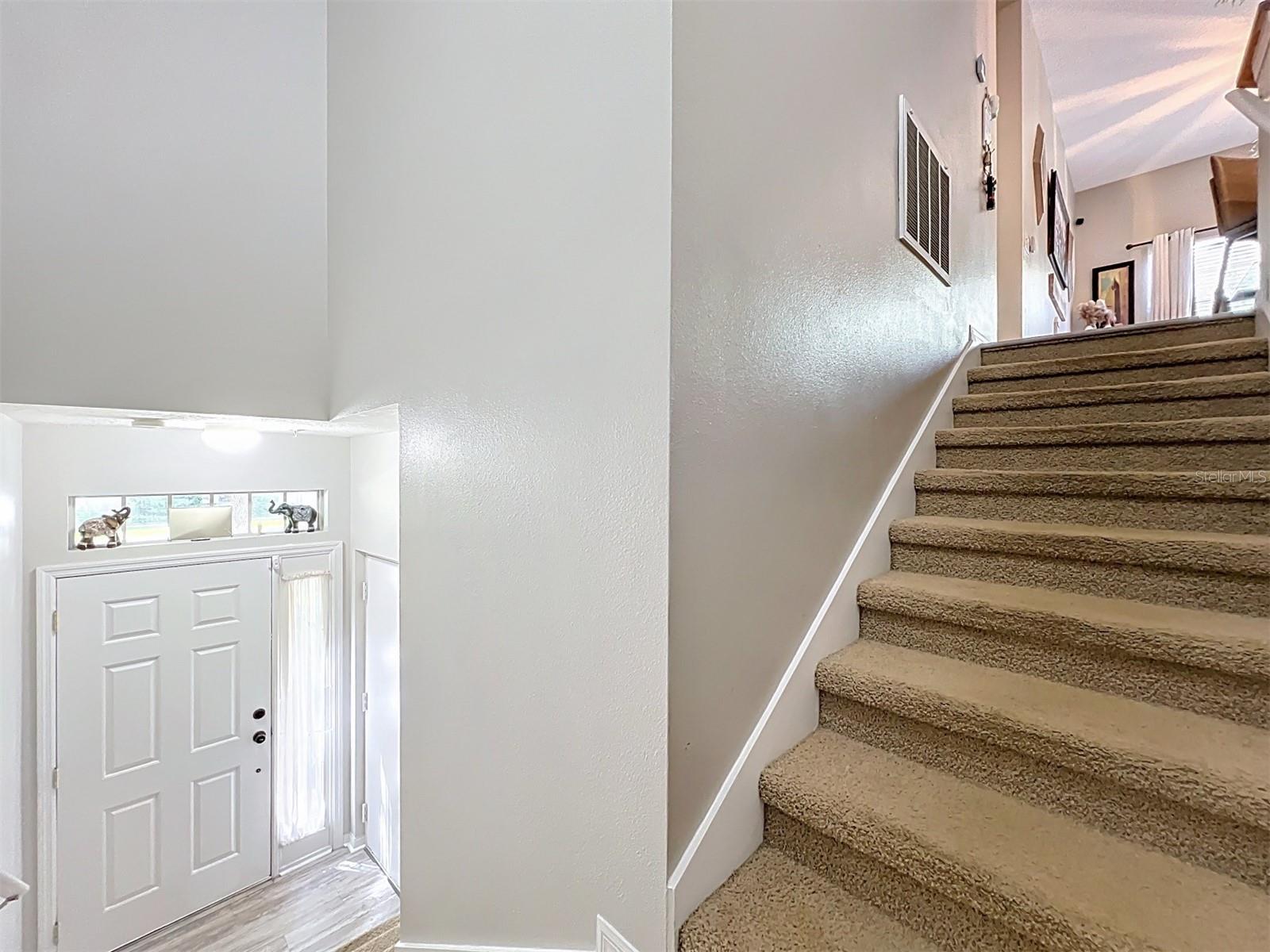 Image 3 of 48 For 725 Ashworth Overlook Drive C