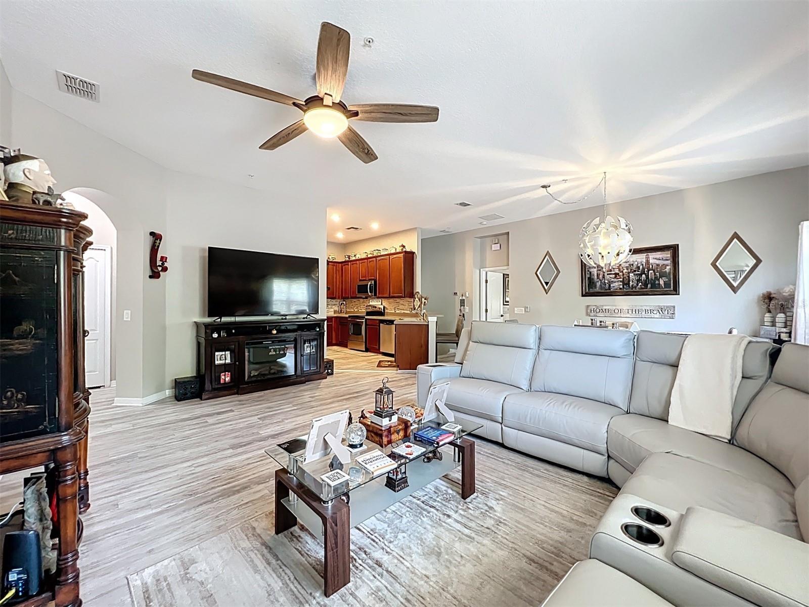 Image 30 of 48 For 725 Ashworth Overlook Drive C