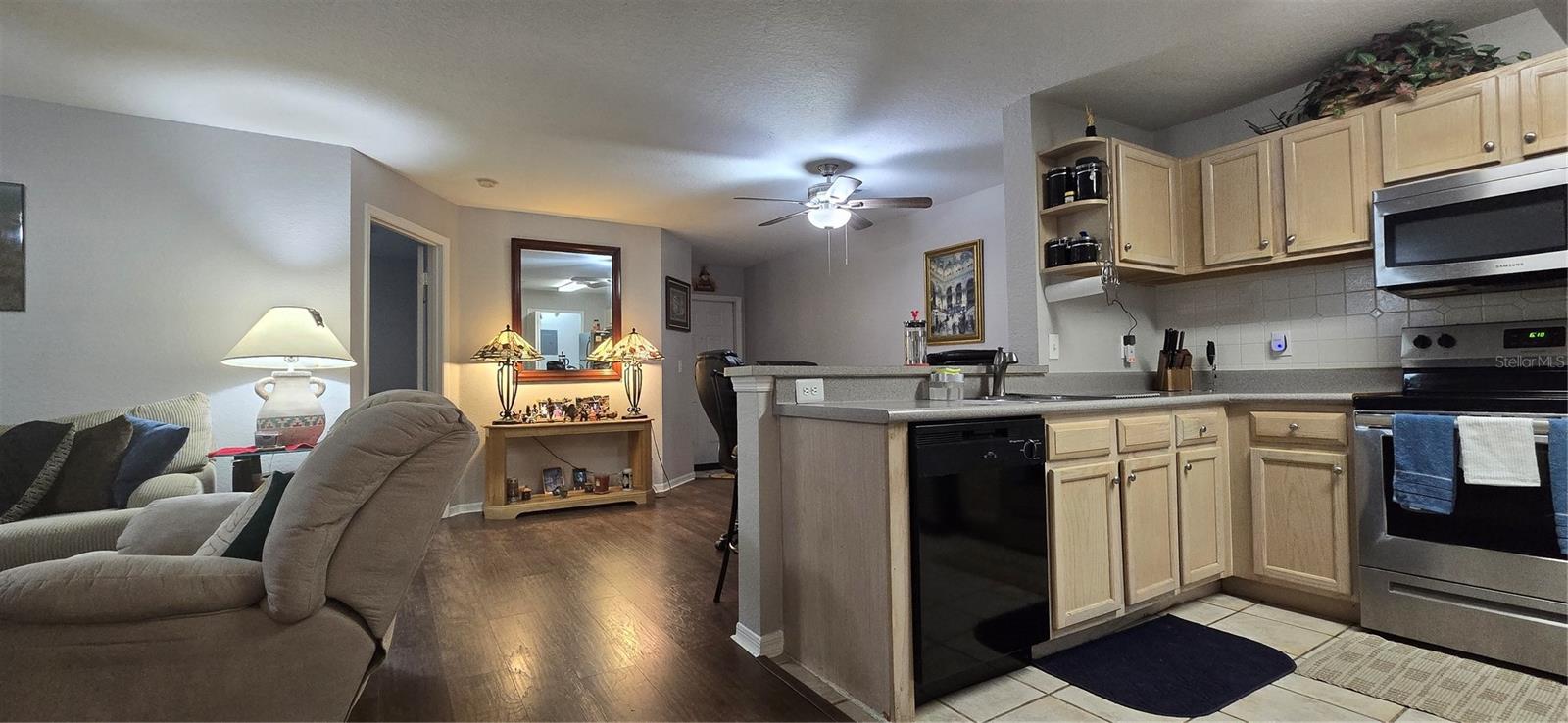 Image 7 of 27 For 7606 Pissarro Drive 14106