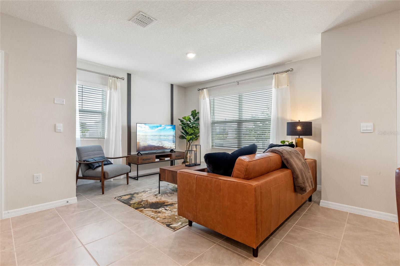 Image 11 of 37 For 5645 Brosnan Road