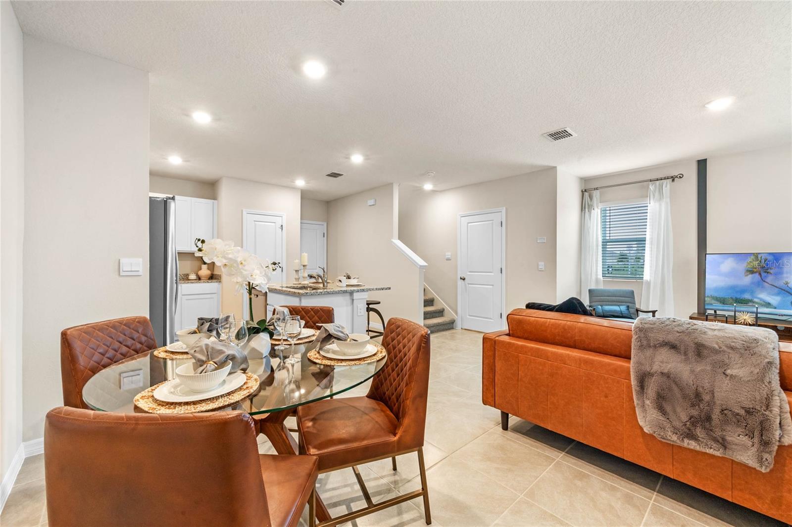 Image 4 of 37 For 5645 Brosnan Road