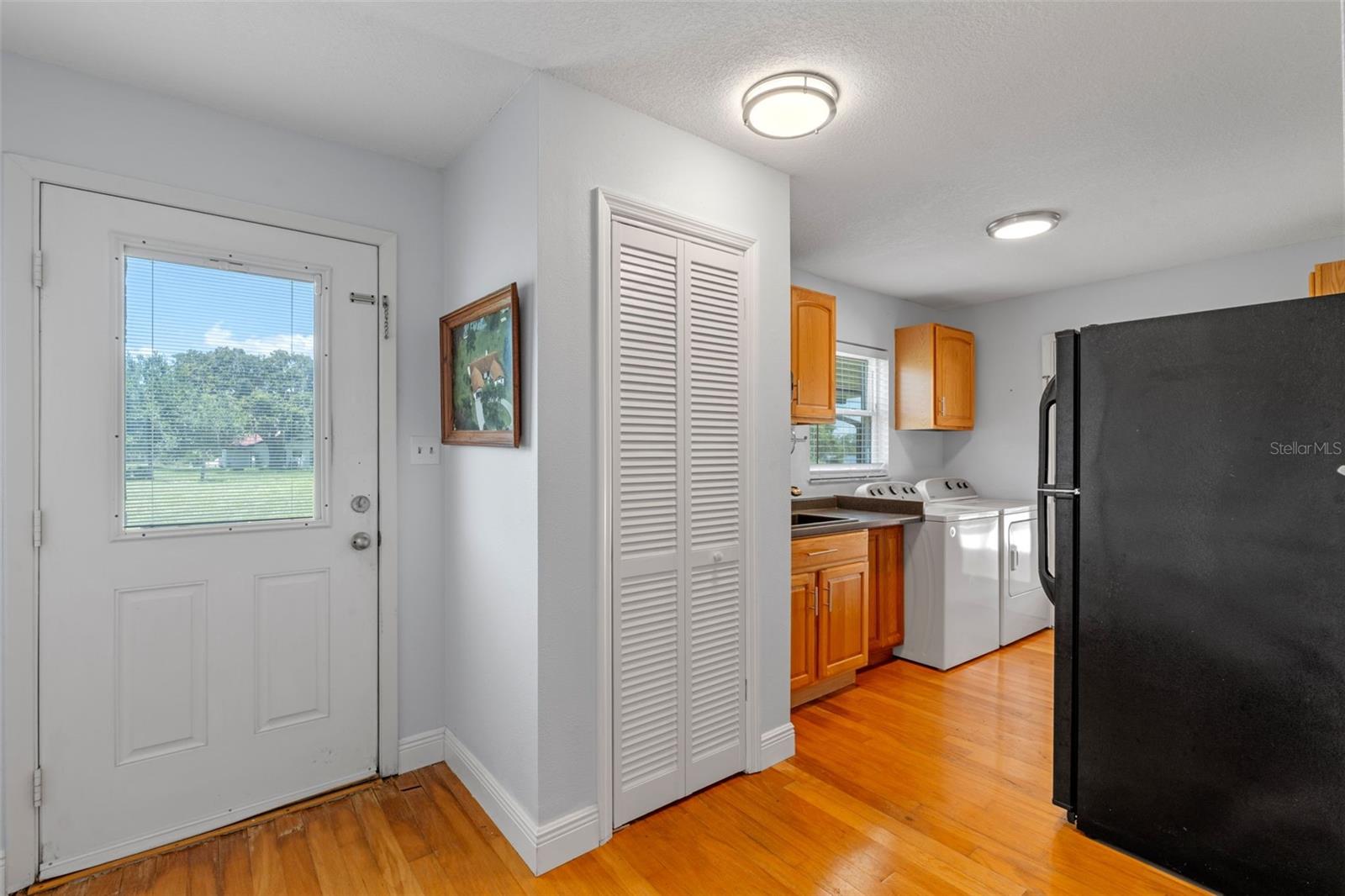 Image 19 of 50 For 6790 Bay Shore Drive