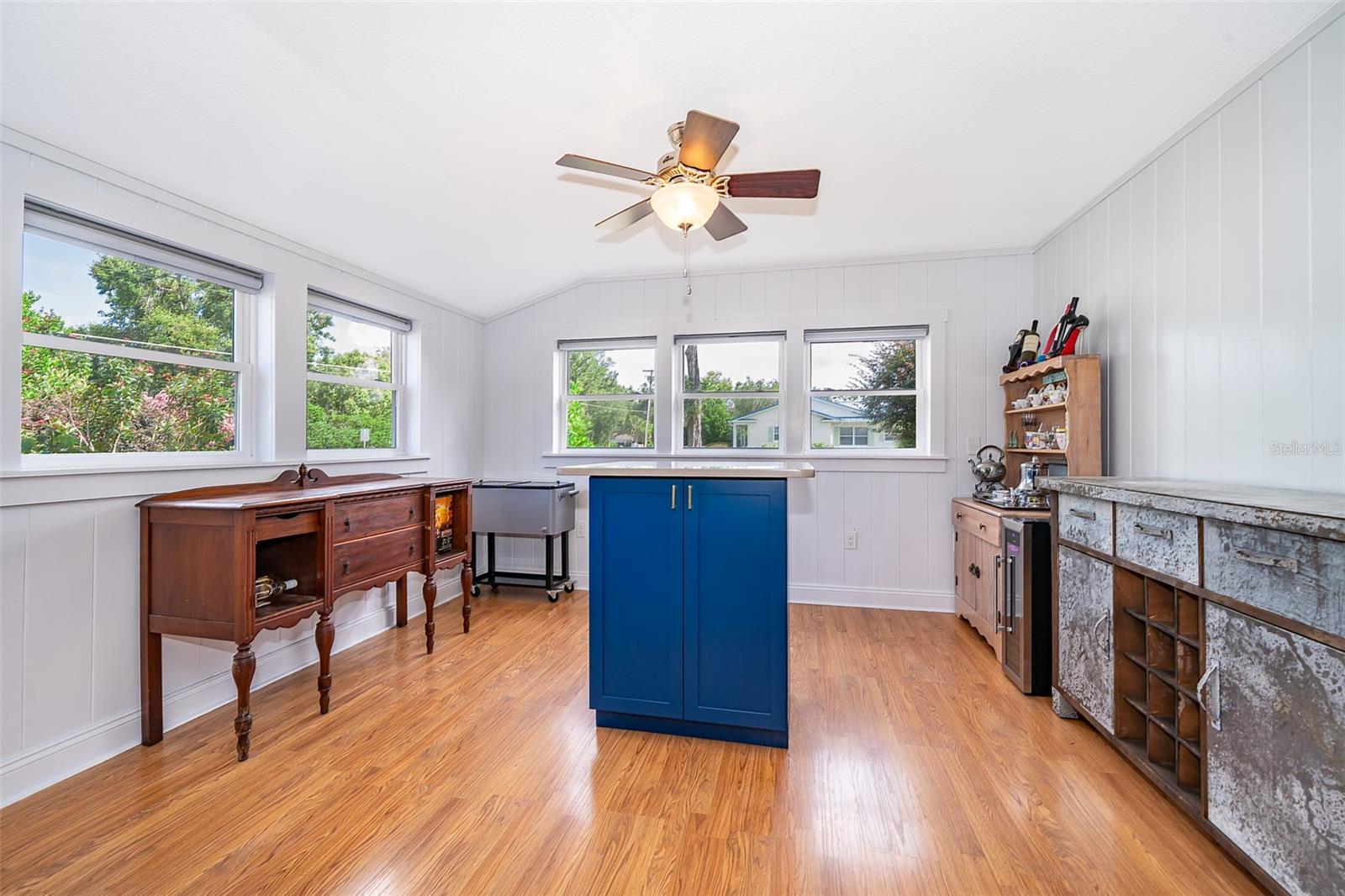 Image 14 of 33 For 1301 Fahnstock Street