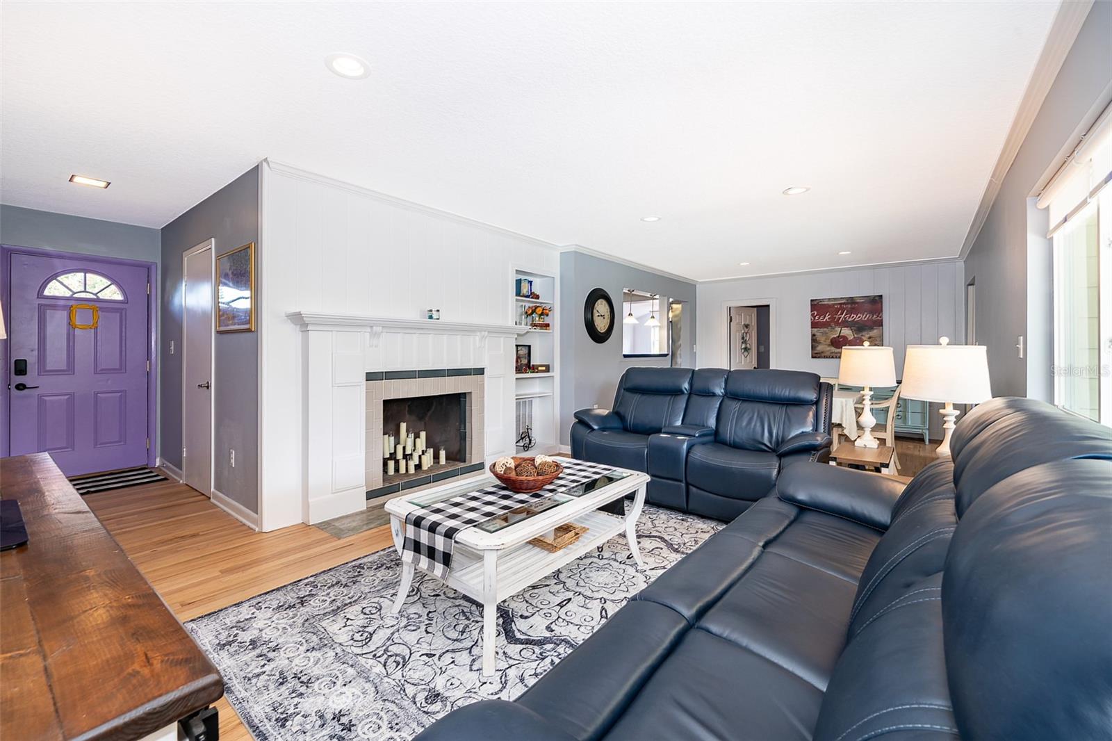 Image 3 of 33 For 1301 Fahnstock Street