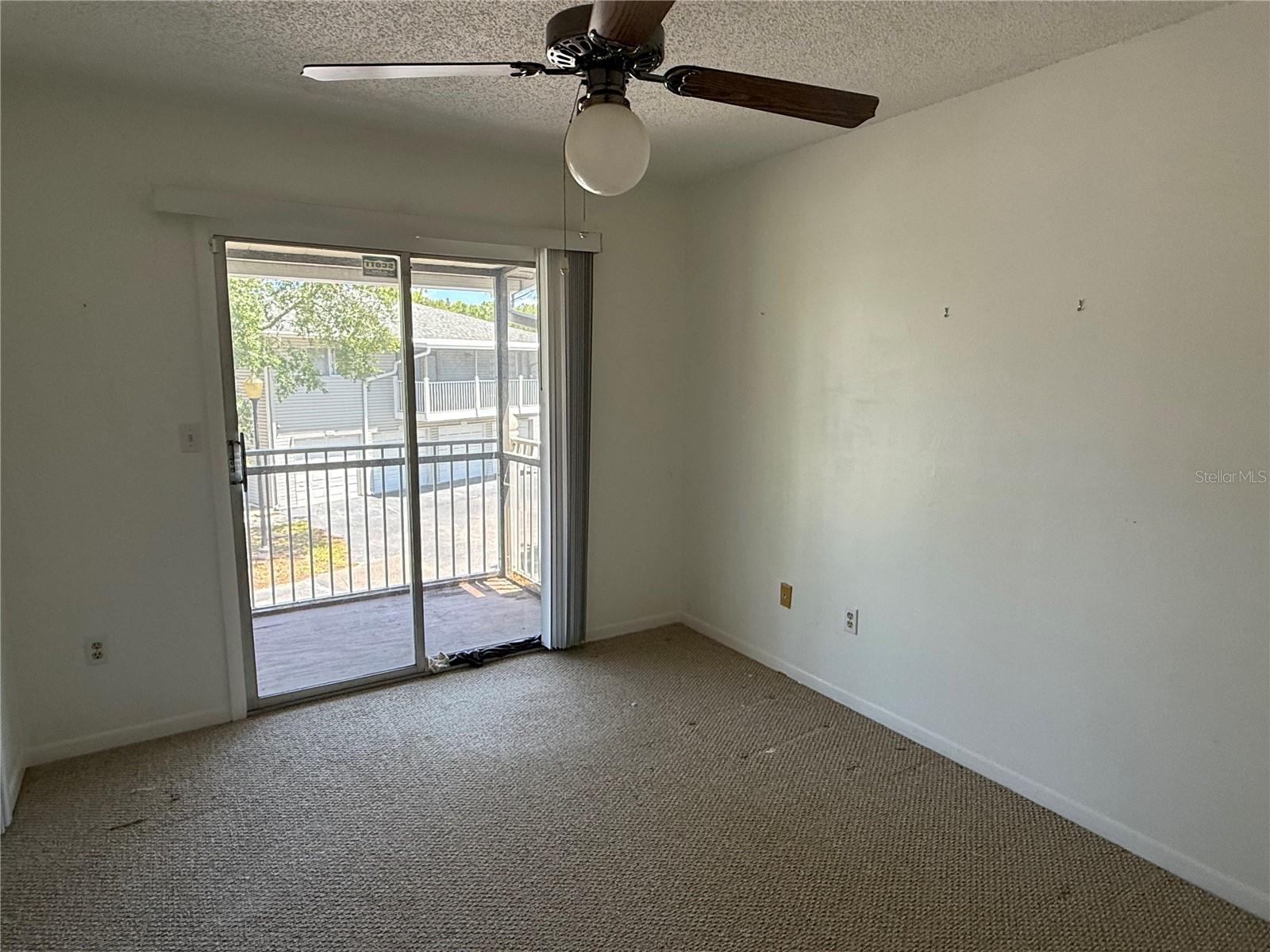 Image 15 of 35 For 5564 Slash Pine Court 4