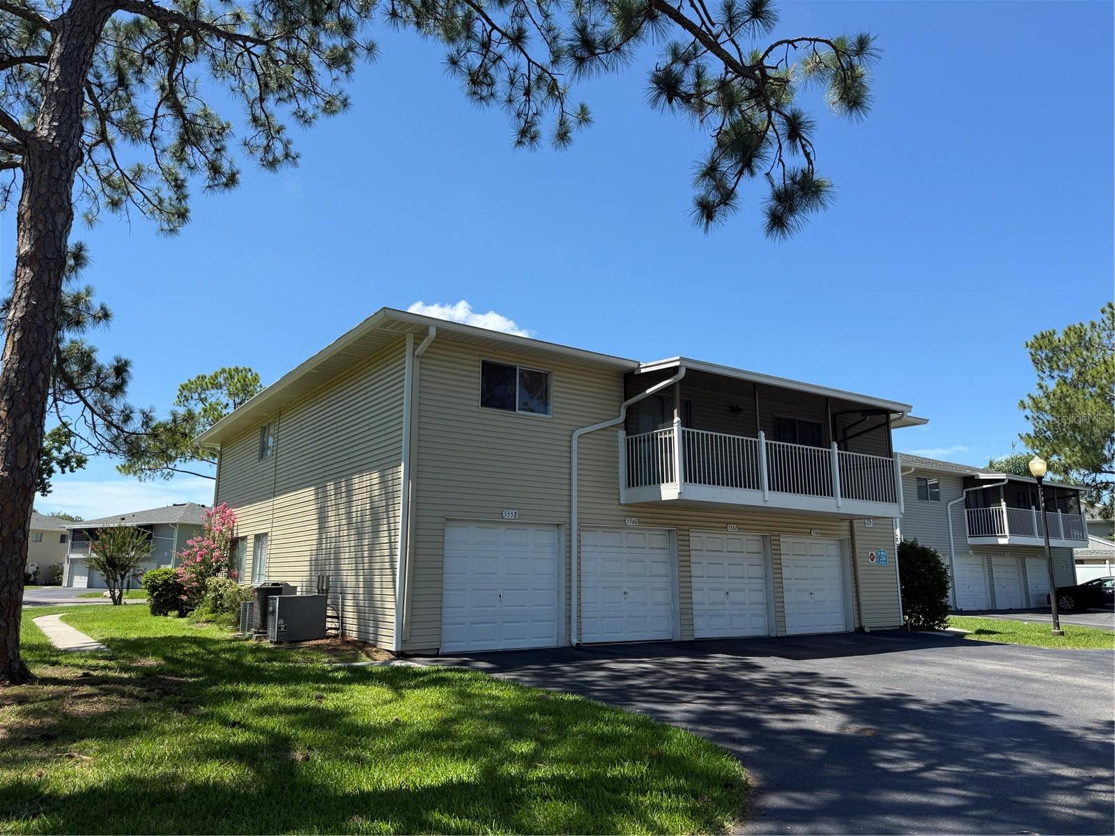 Image 2 of 35 For 5564 Slash Pine Court 4