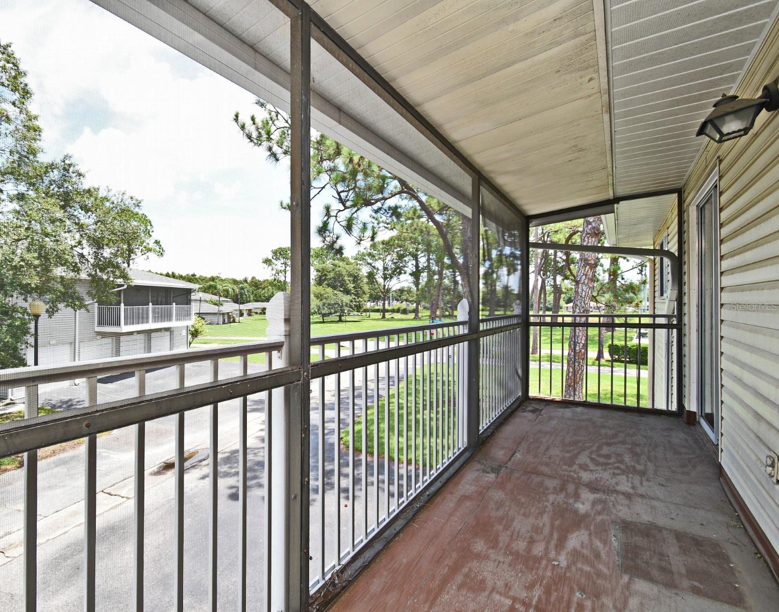 Image 28 of 35 For 5564 Slash Pine Court 4