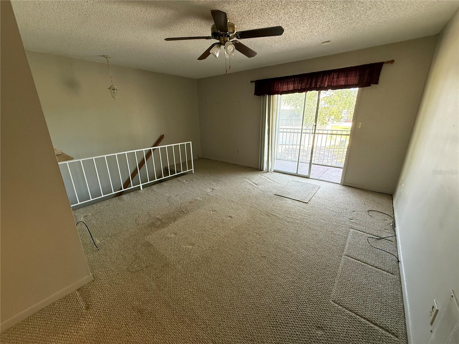 Image 5 of 35 For 5564 Slash Pine Court 4