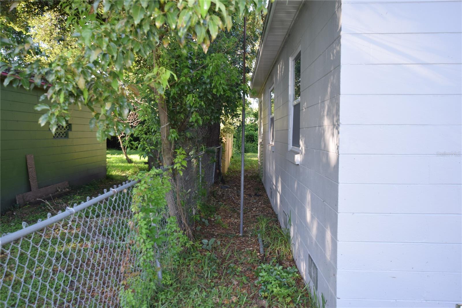 Image 27 of 31 For 1416 34th Street