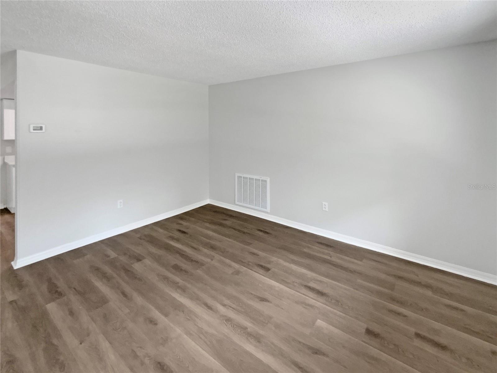 Image 17 of 28 For 11264 Schult Terrace