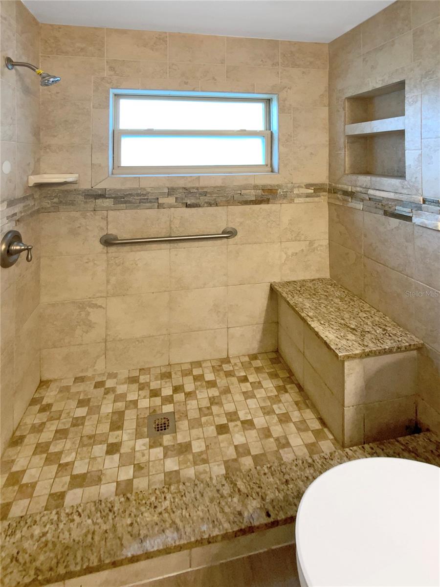 Image 20 of 28 For 11264 Schult Terrace