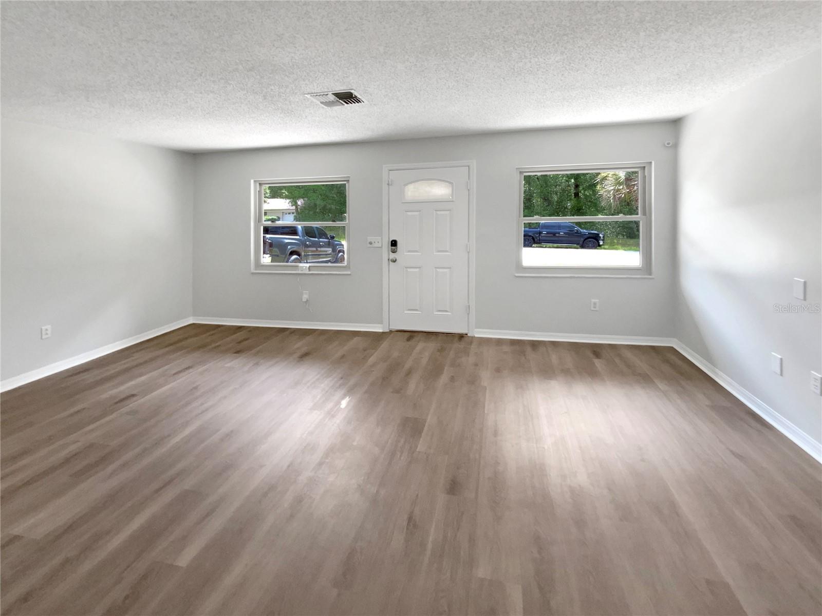 Image 3 of 28 For 11264 Schult Terrace