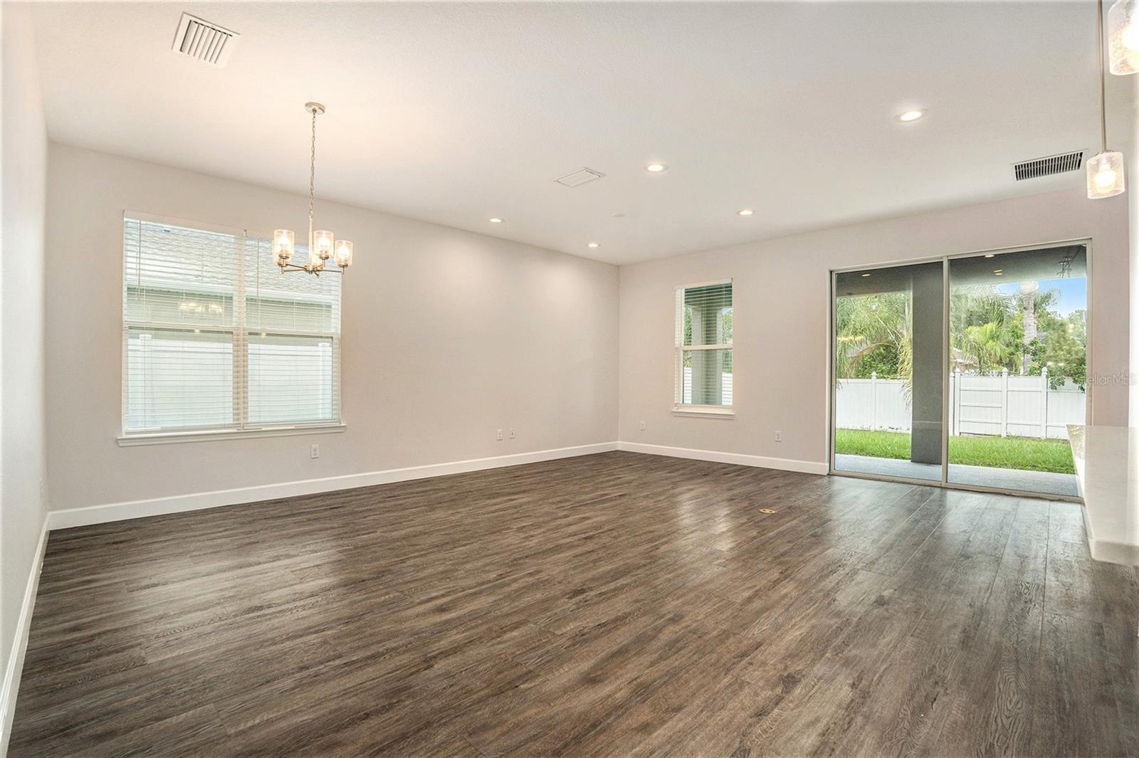 Image 4 of 15 For 9955 Patrician Drive