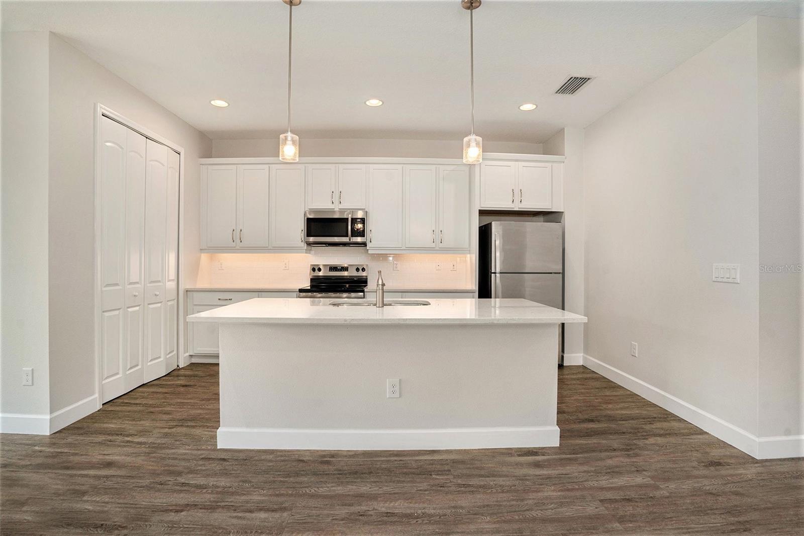 Image 5 of 15 For 9955 Patrician Drive