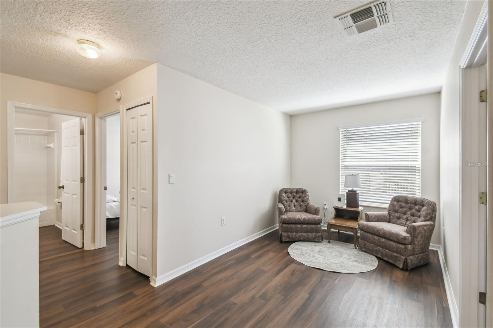 Image 37 of 48 For 1936 Westpointe Circle
