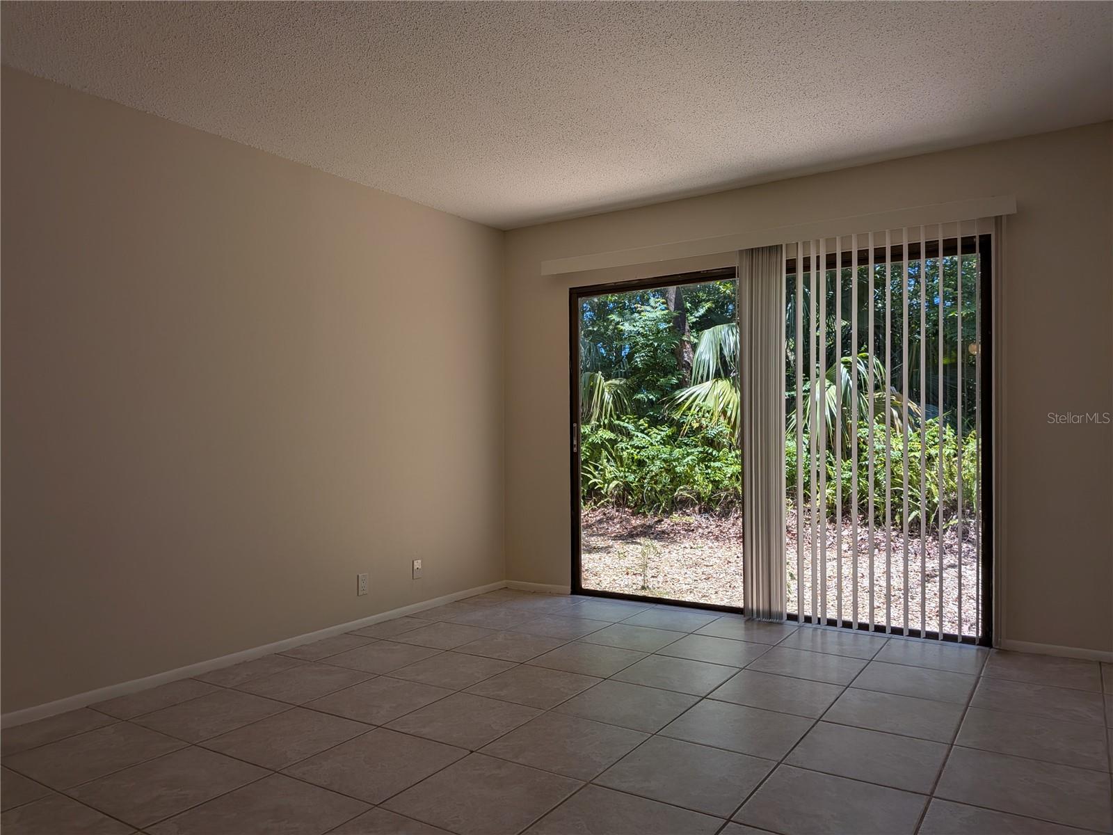 Image 12 of 27 For 10 Sheoah Boulevard 7