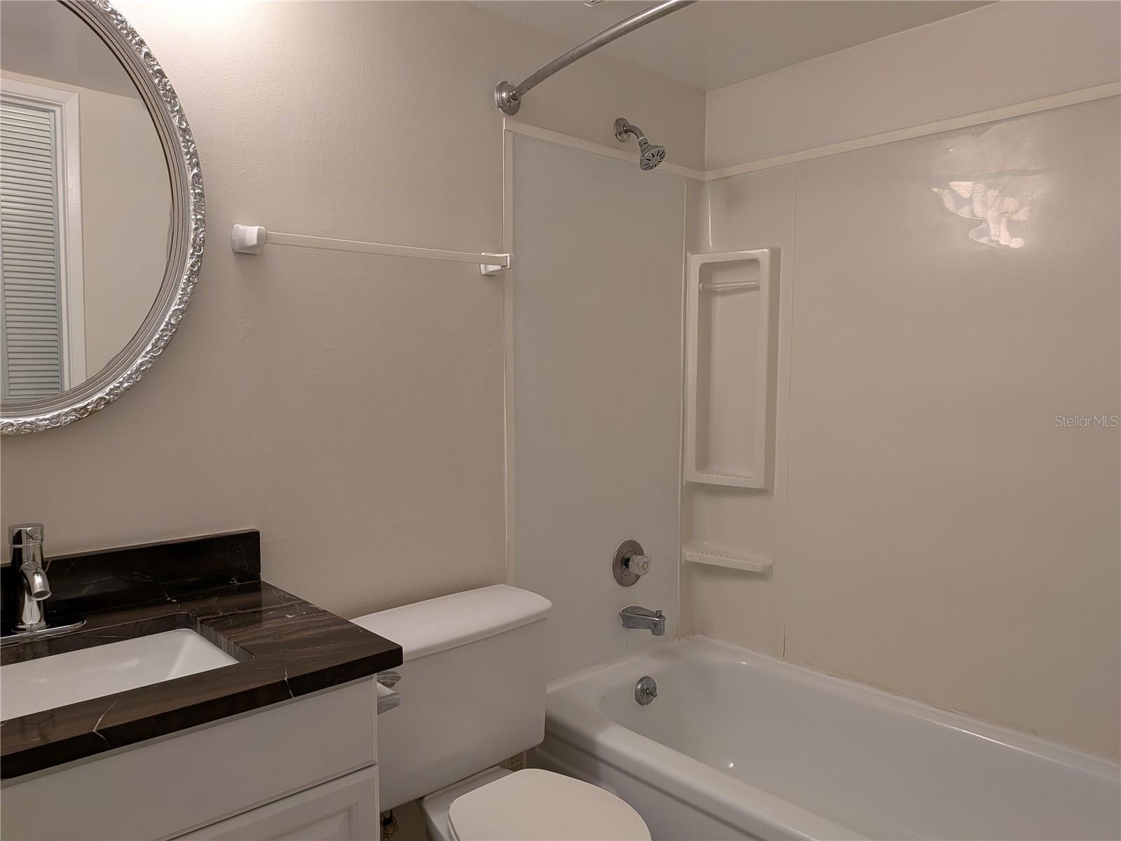 Image 21 of 27 For 10 Sheoah Boulevard 7
