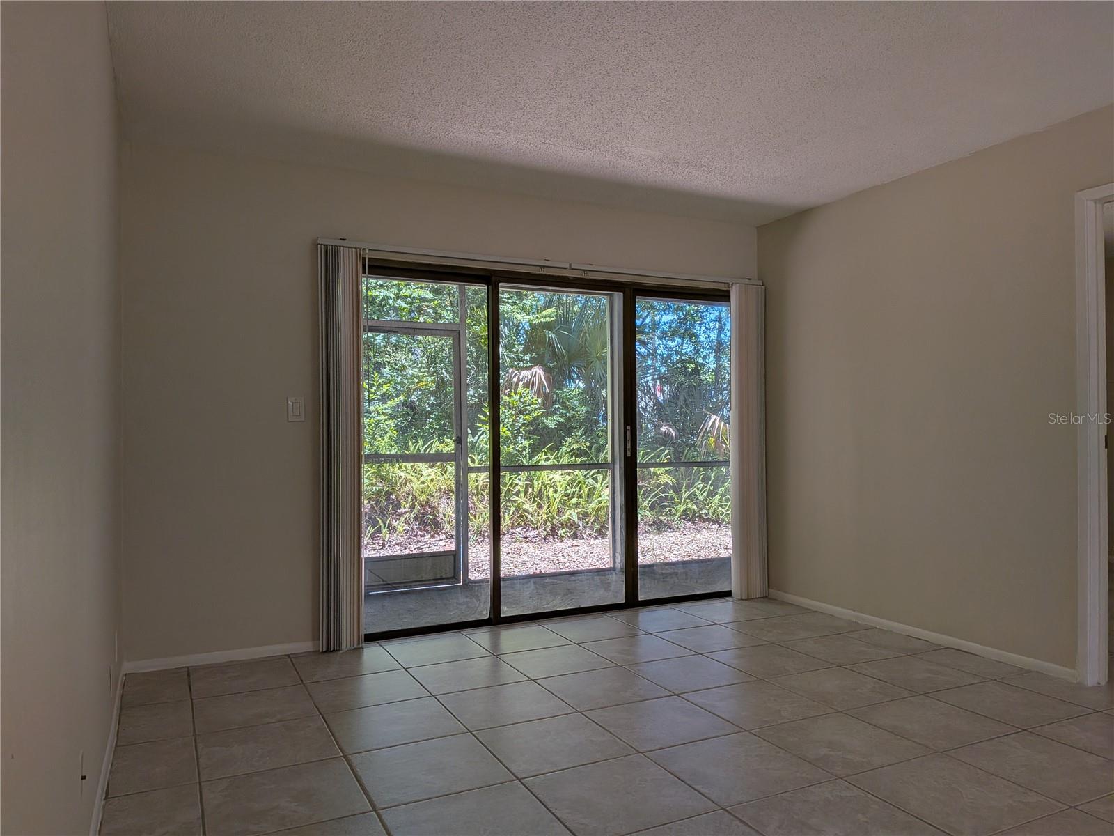 Image 22 of 27 For 10 Sheoah Boulevard 7