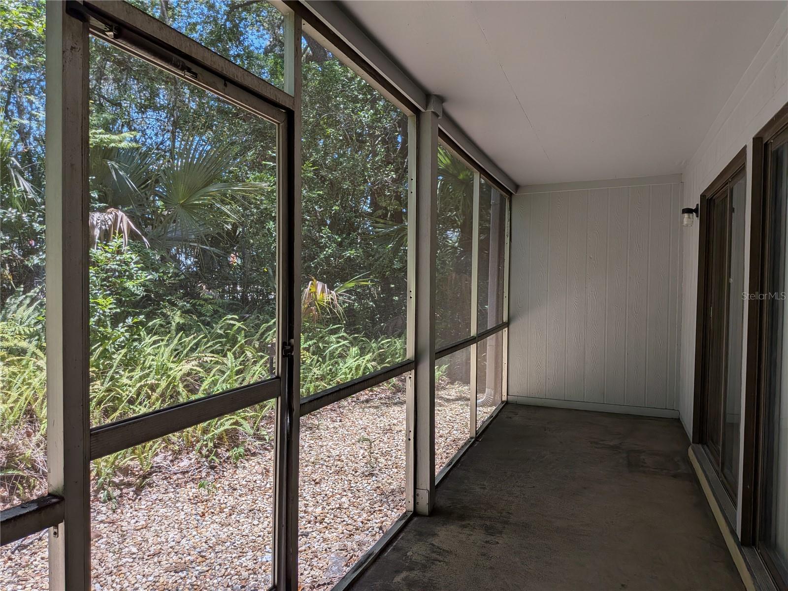 Image 24 of 27 For 10 Sheoah Boulevard 7