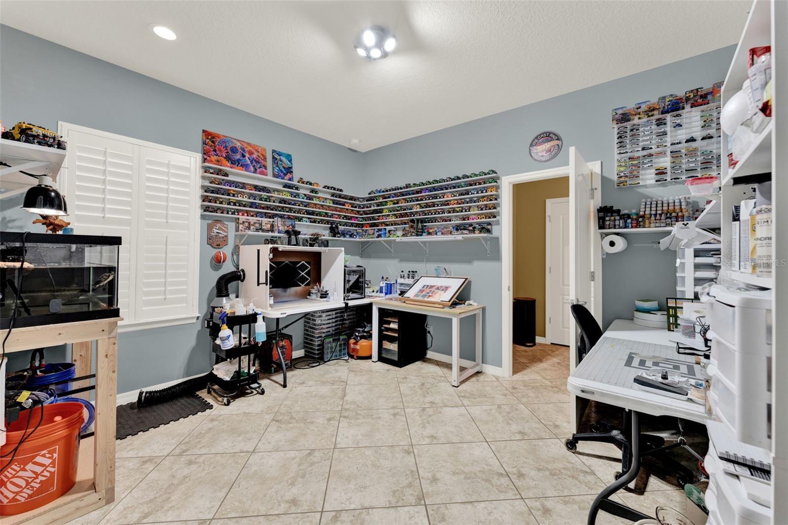 Image 22 of 36 For 1692 Blue Grass Boulevard