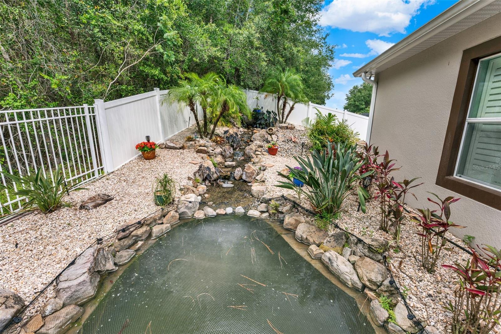 Image 31 of 36 For 1692 Blue Grass Boulevard