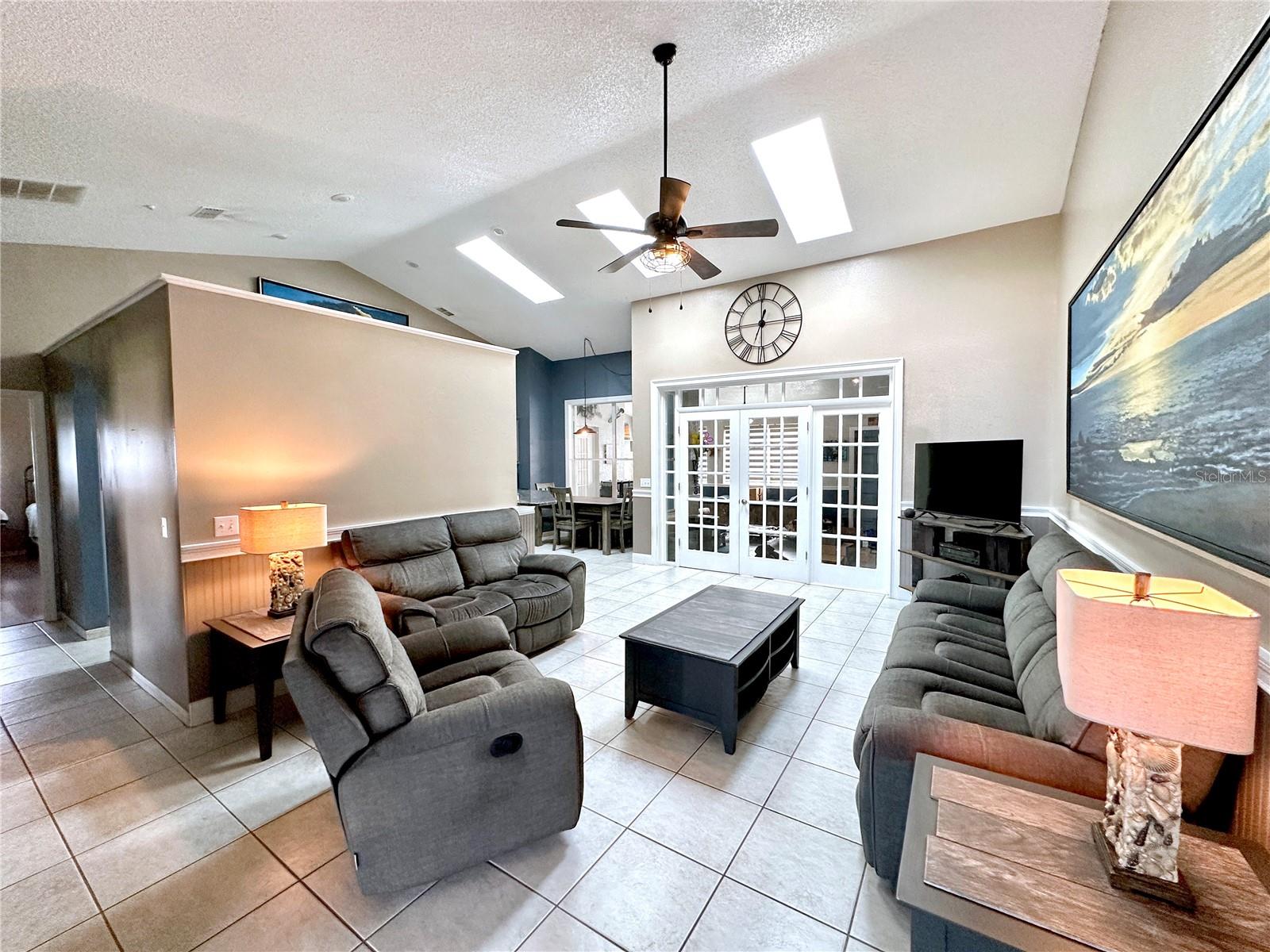 Image 10 of 51 For 3708 Beaver Ridge Drive