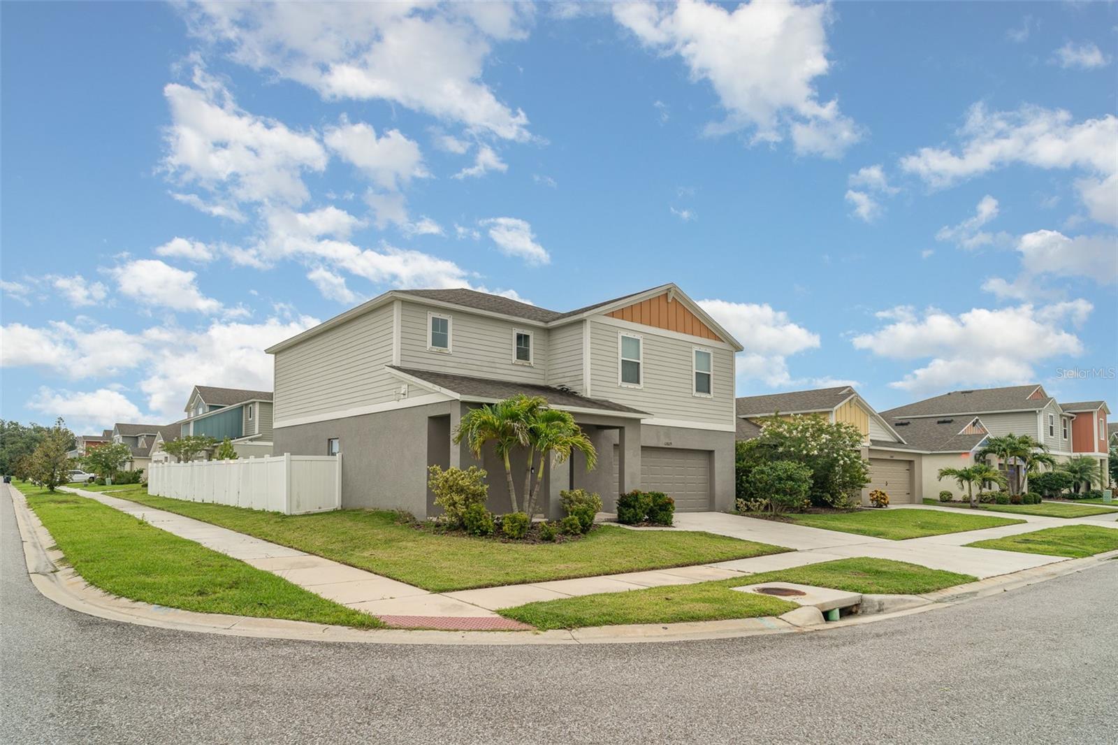 Image 2 of 17 For 12829 Scarlet Star Drive