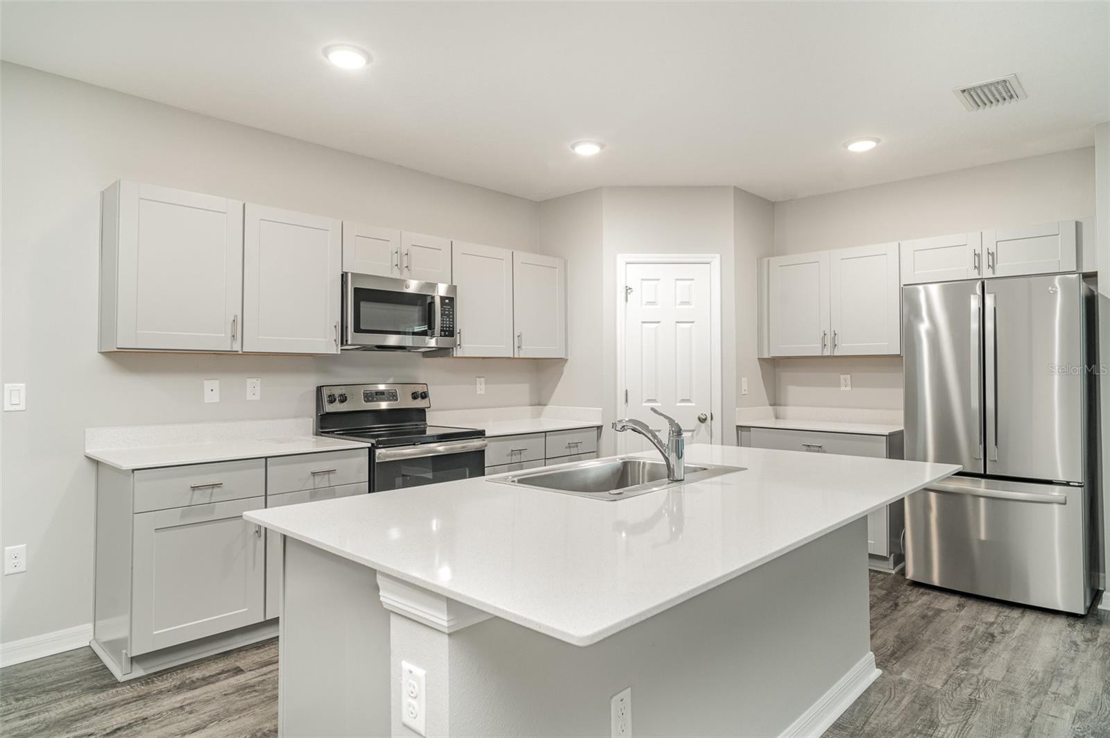 Image 6 of 17 For 12829 Scarlet Star Drive