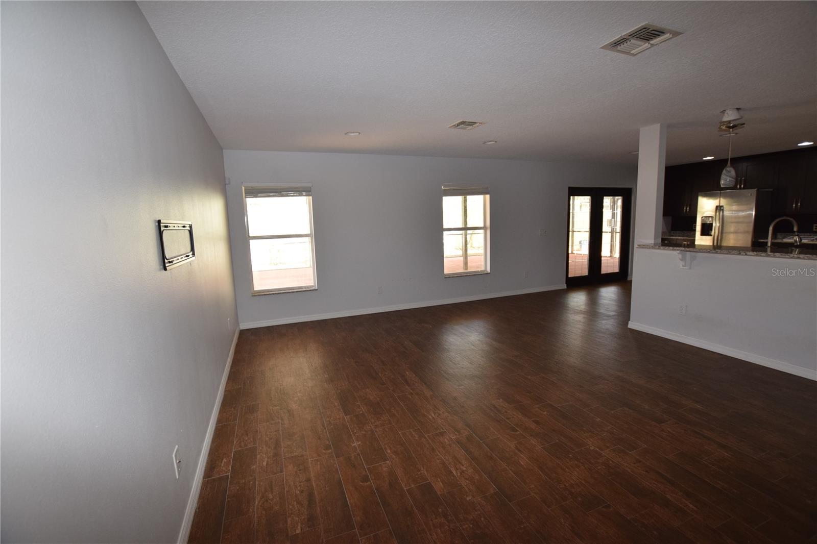 Image 11 of 39 For 1328 Karok Street