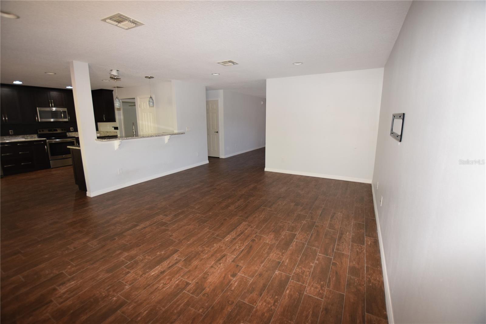 Image 12 of 39 For 1328 Karok Street