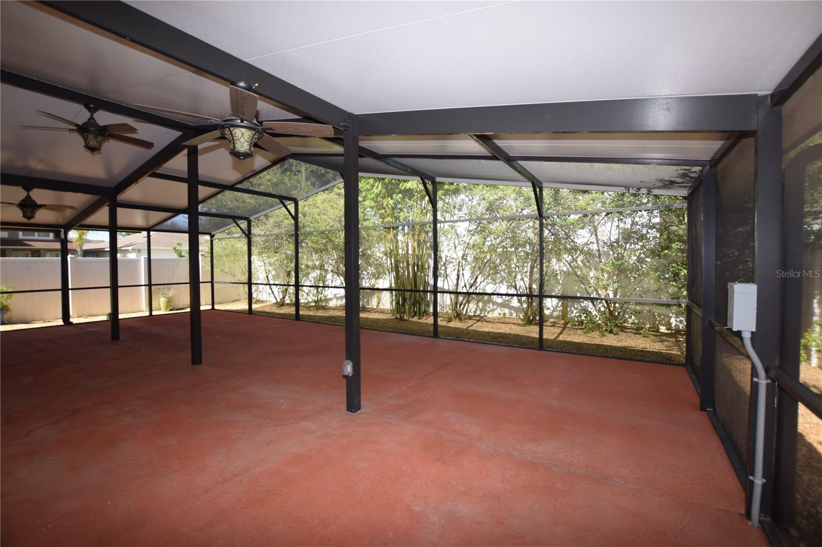 Image 7 of 39 For 1328 Karok Street