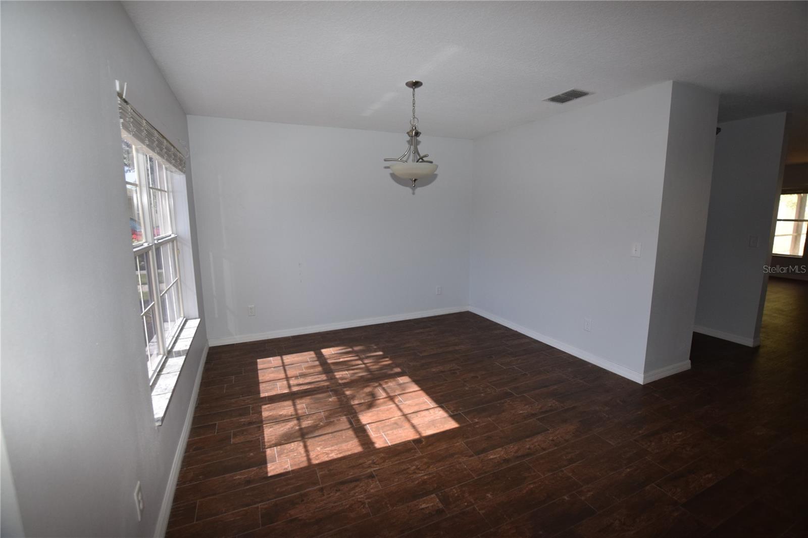 Image 9 of 39 For 1328 Karok Street