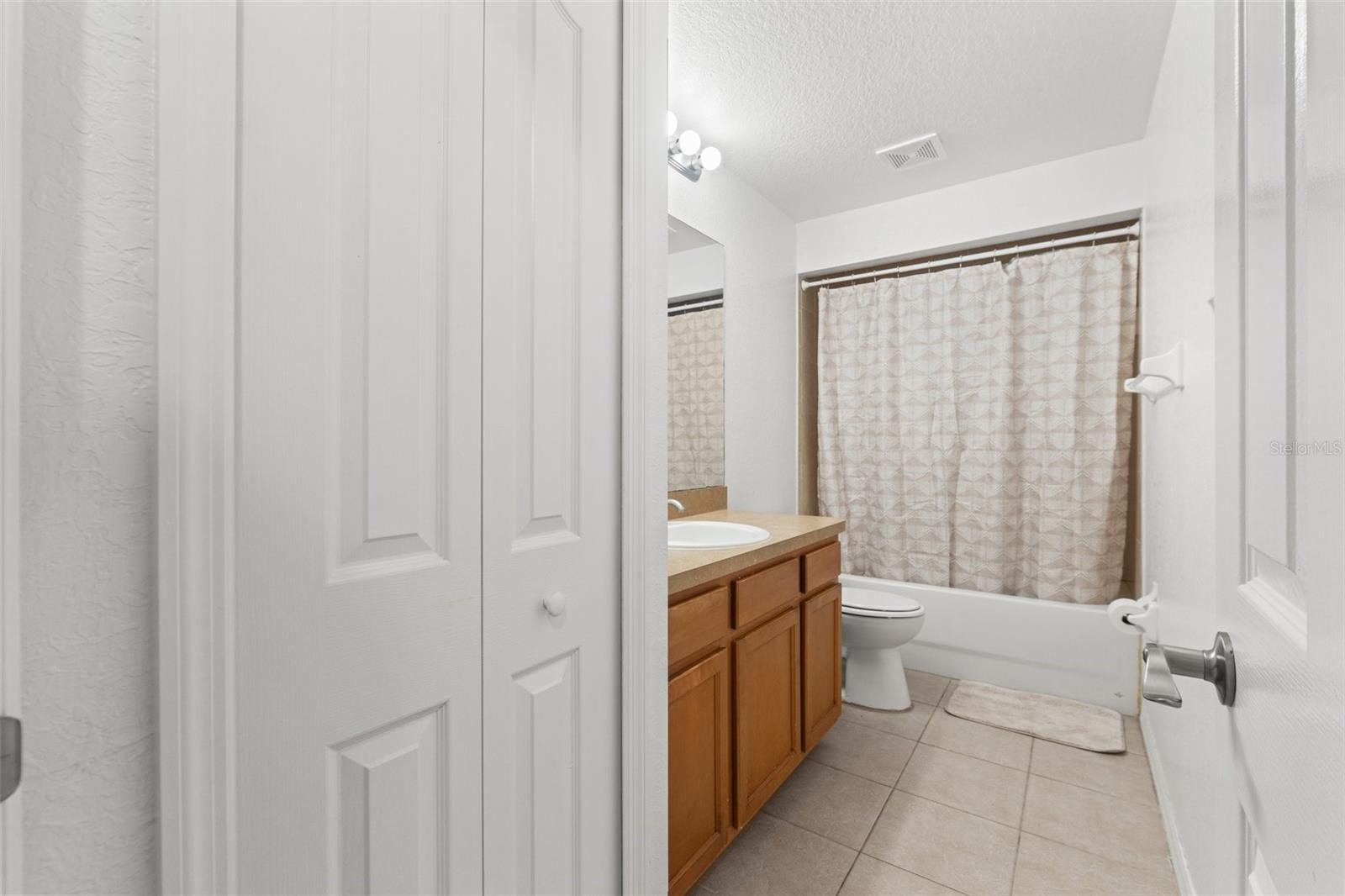 Listing photo id 16 for 15364 Mount Sparrow Road