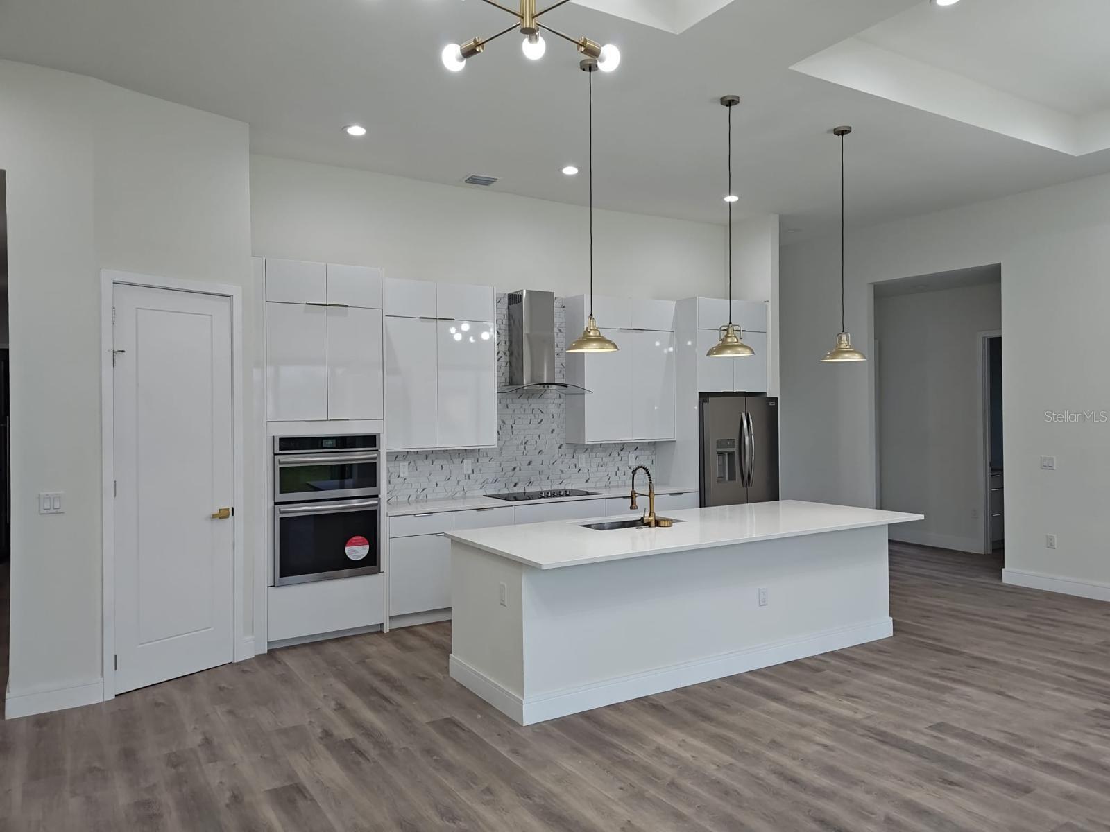 Image 3 of 15 For 14914 San Domingo Boulevard