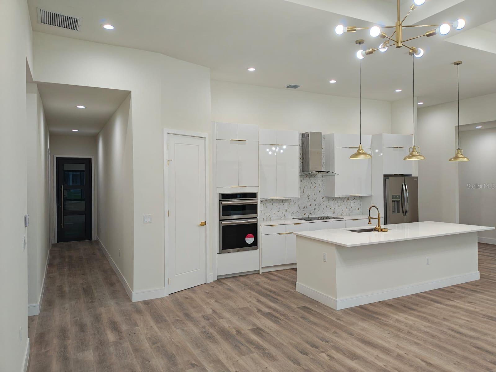 Image 4 of 15 For 14914 San Domingo Boulevard