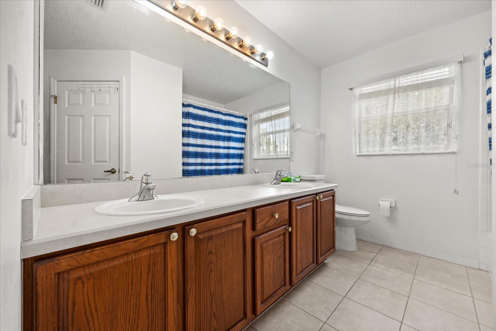 Image 25 of 35 For 2512 Chapala Drive