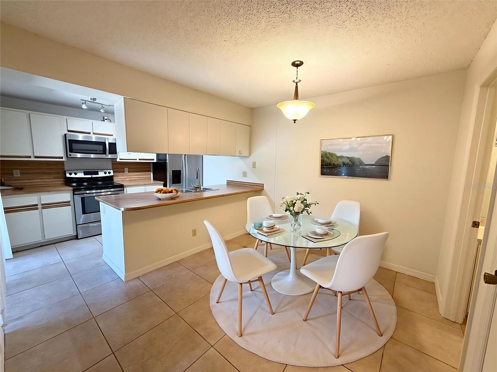 Image 8 of 24 For 5282 Cypress Court 436