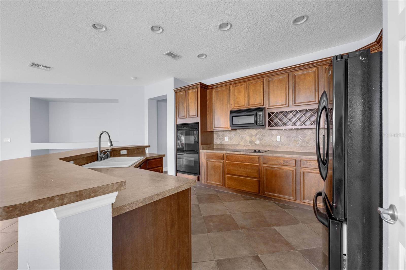 Image 15 of 46 For 10151 Chorlton Circle