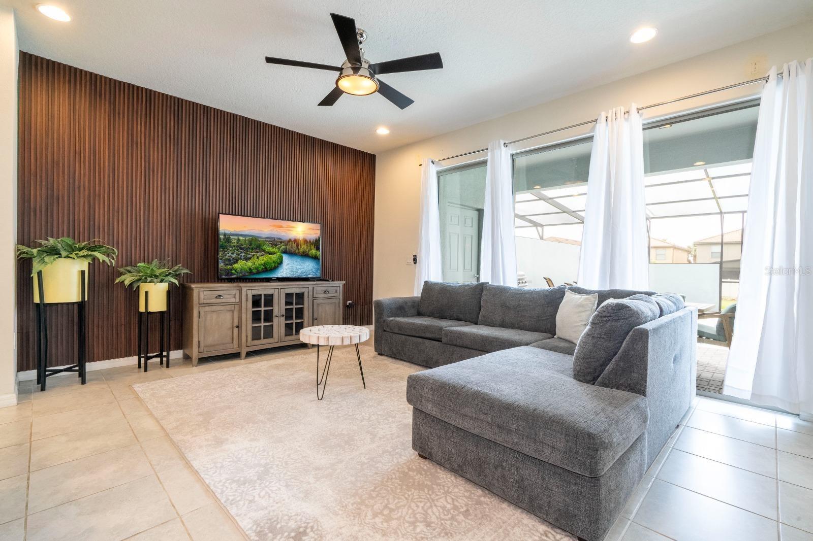 Image 10 of 27 For 8906 Sydney Avenue