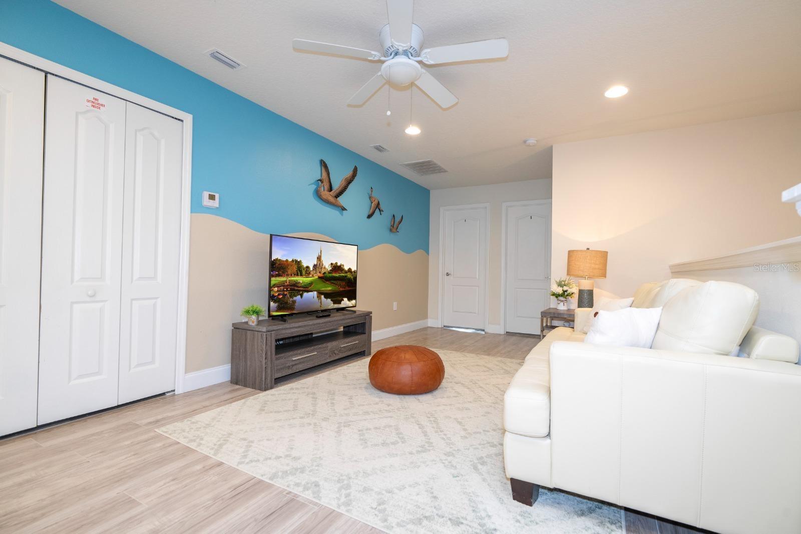 Image 11 of 27 For 8906 Sydney Avenue