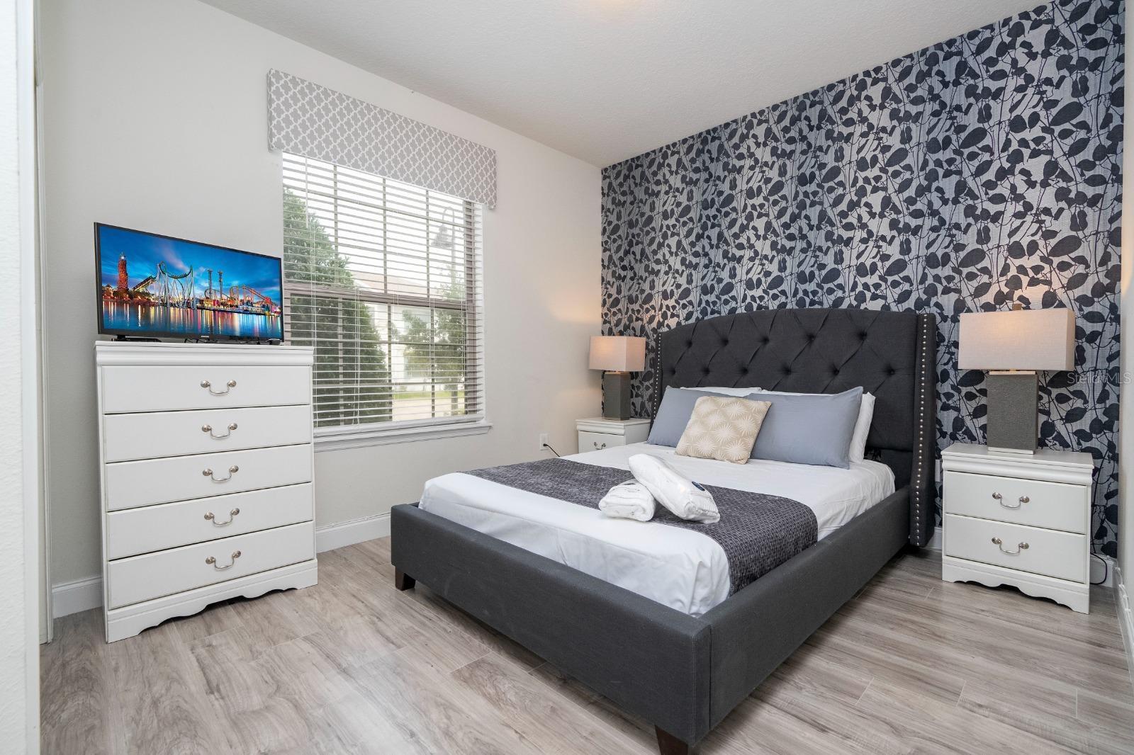 Image 3 of 27 For 8906 Sydney Avenue