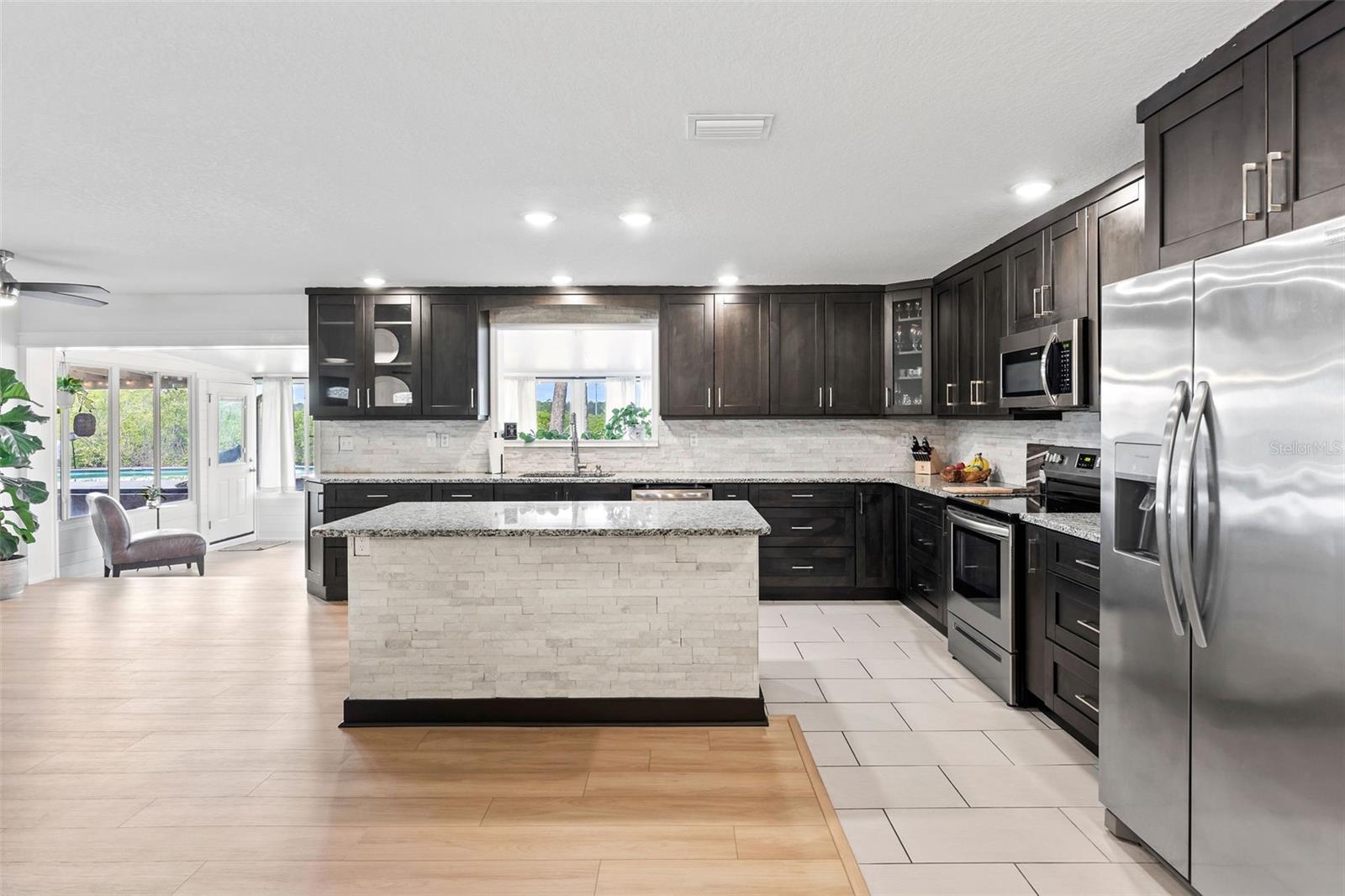 Image 12 of 60 For 418 Acacia Circle