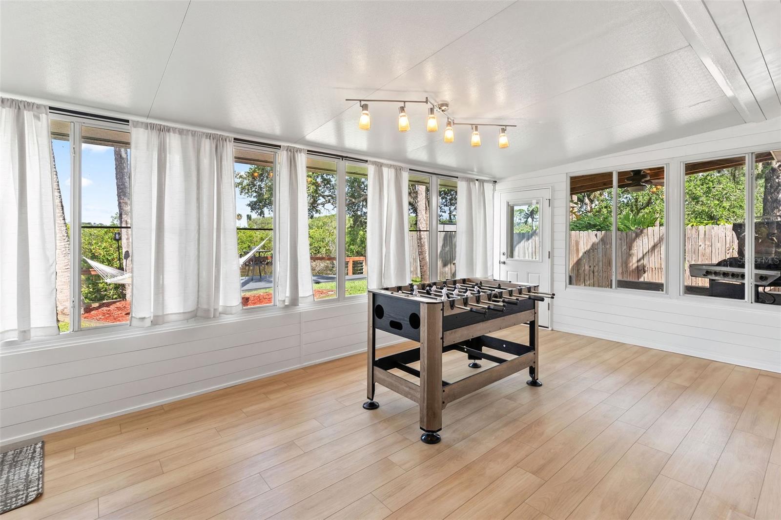 Image 17 of 60 For 418 Acacia Circle